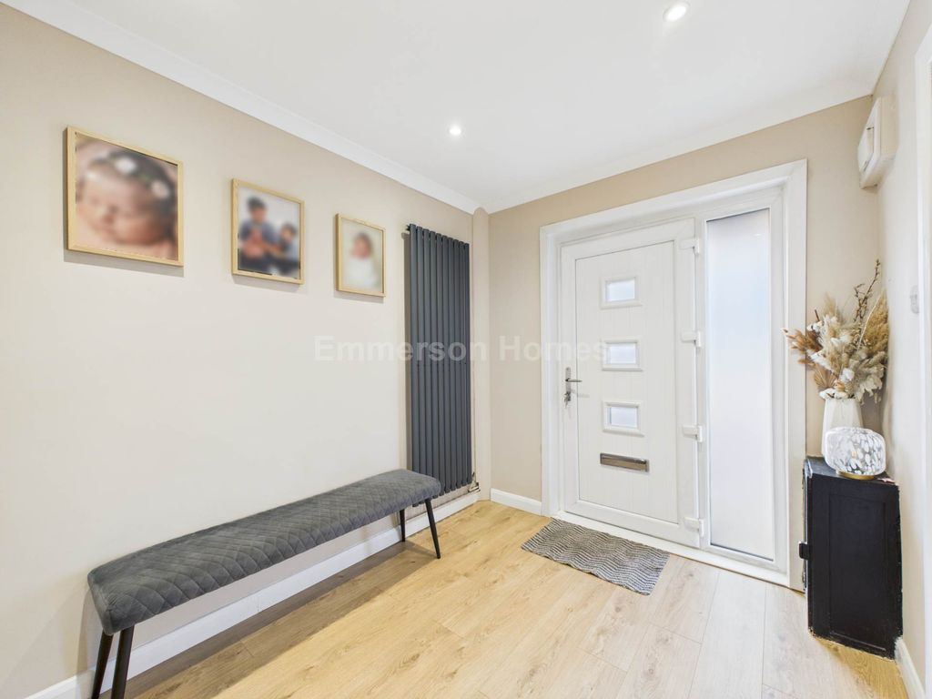 Property photo 2 of 24