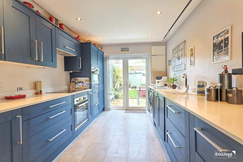 Property photo 2 of 20 Photo 12