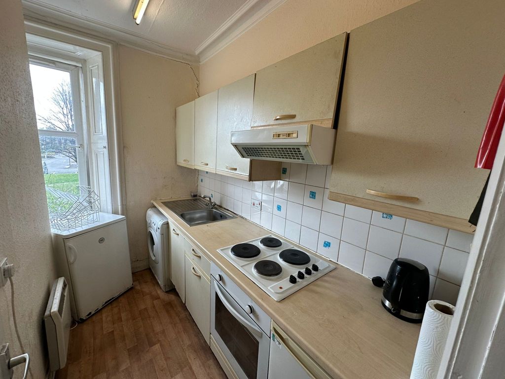 Property photo 2 of 12 Gallery