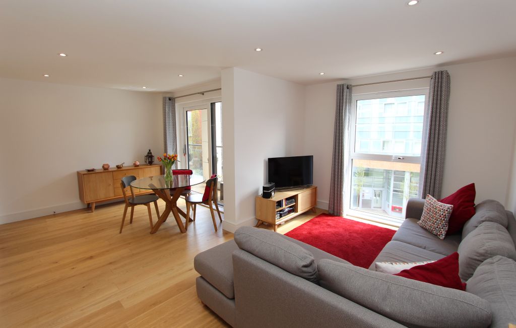 Property photo 2 of 10