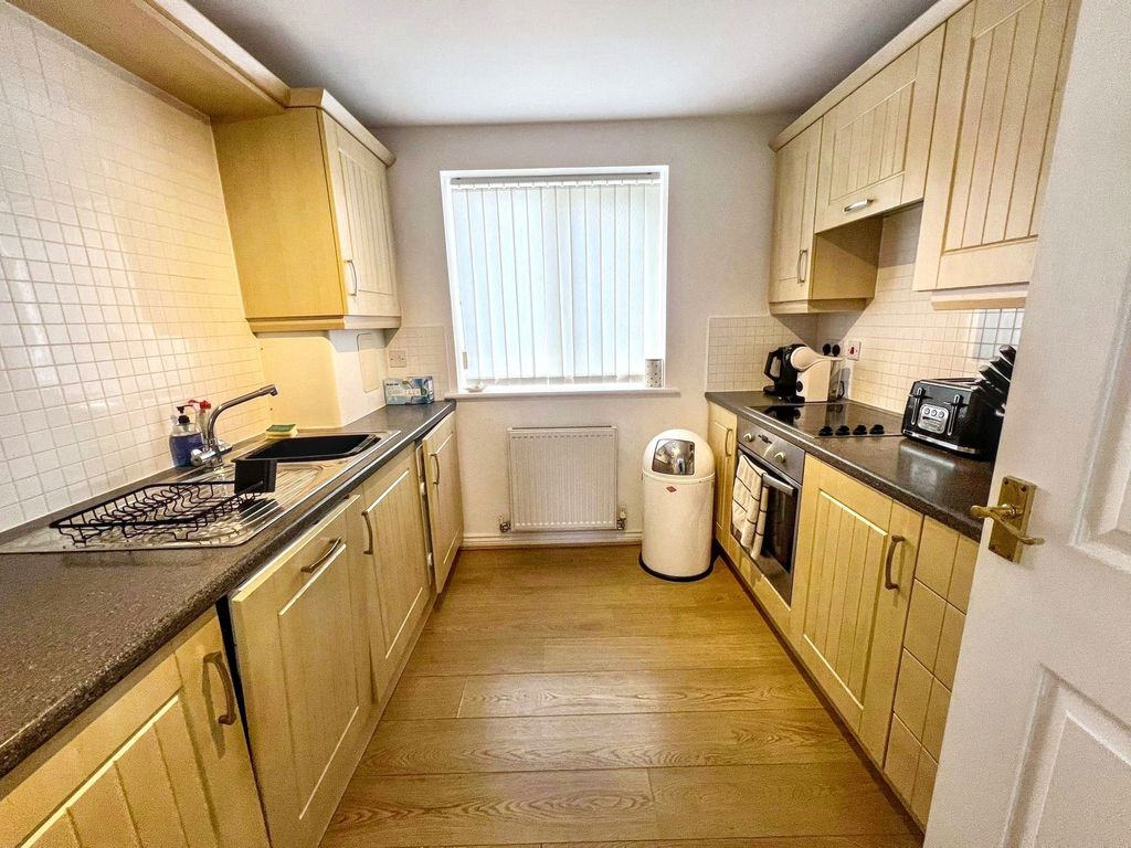 Property photo 3 of 5