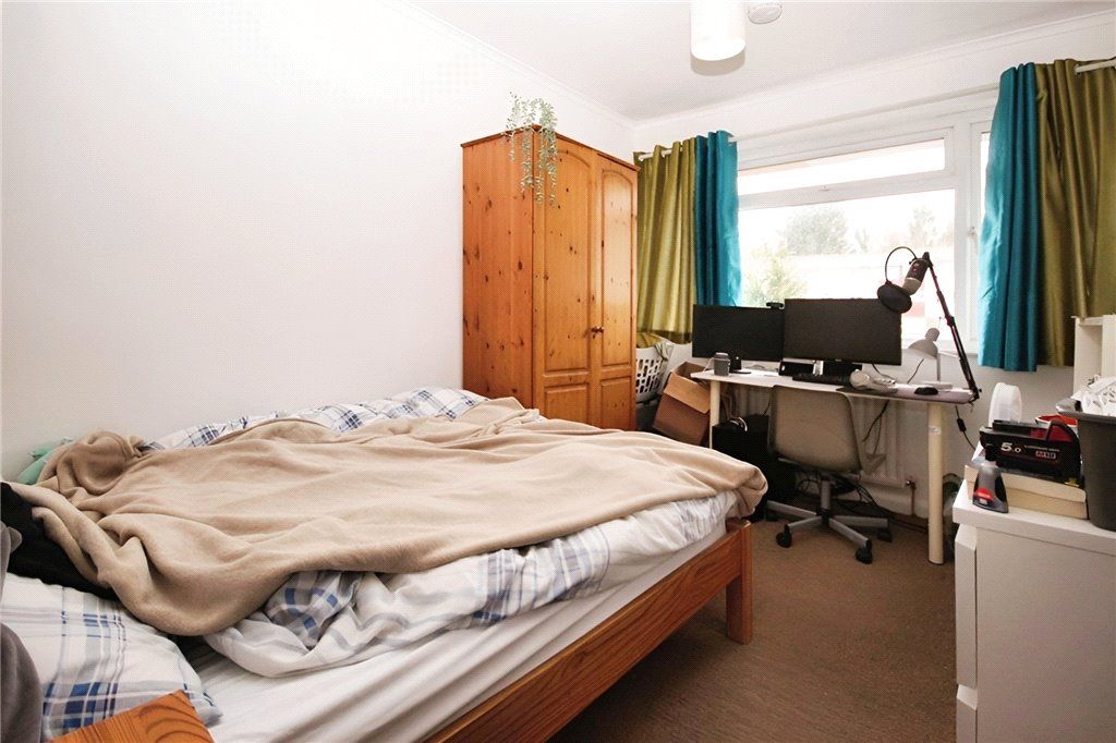 Property photo 3 of 5 Bedroom