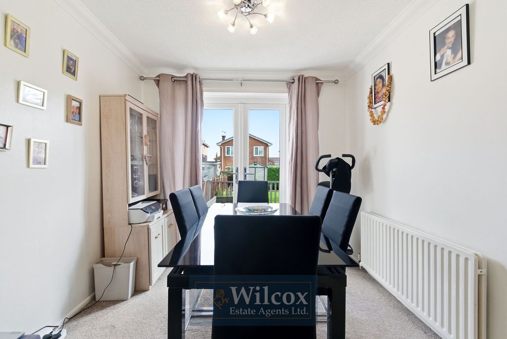 Property photo 3 of 24