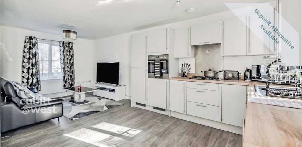 Property photo 2 of 10 Open Plan