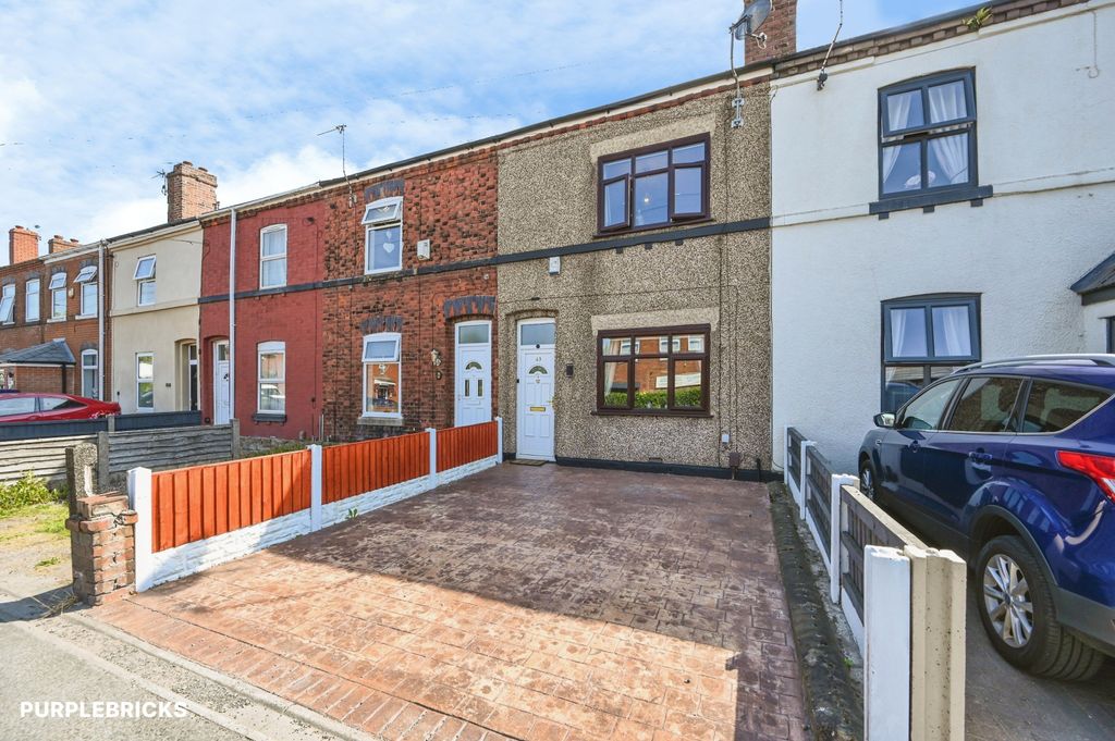 Property photo 1 of 21