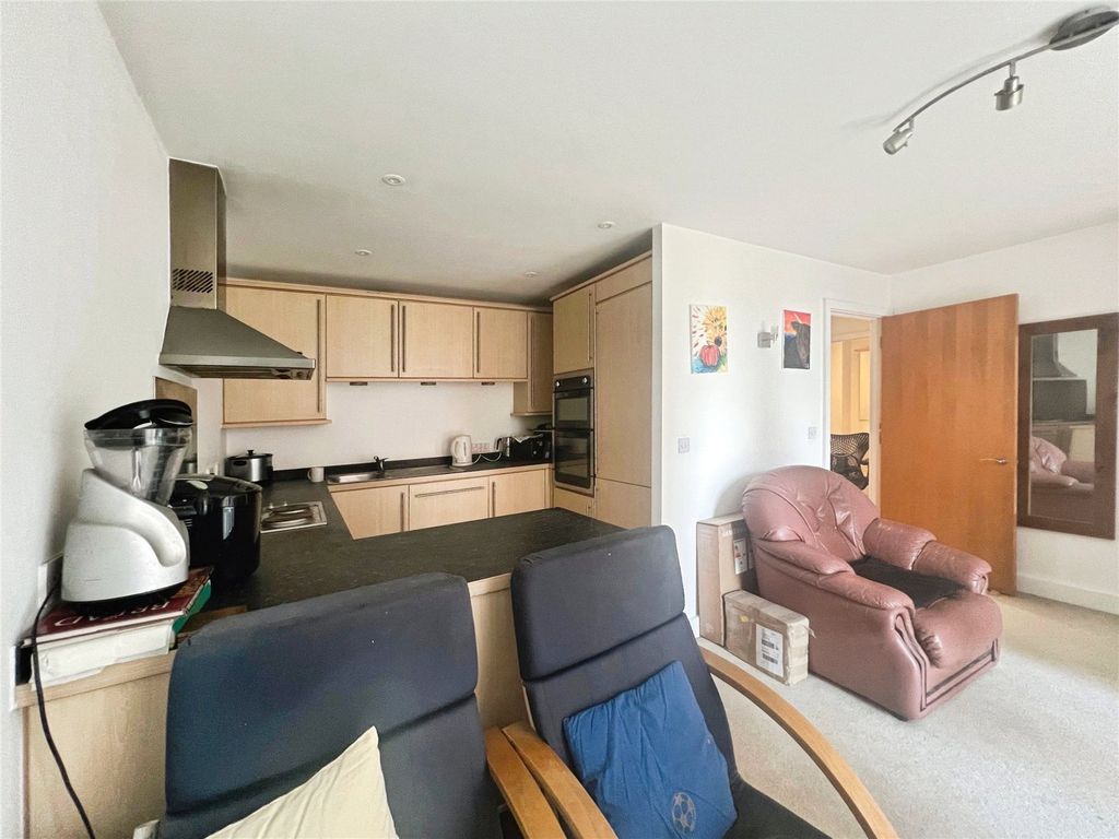 Property photo 3 of 12 Picture No. 11
