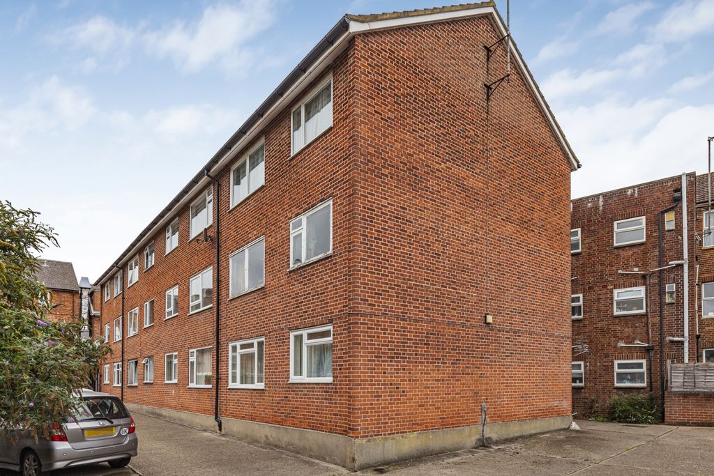 Property photo 1 of 8 302062