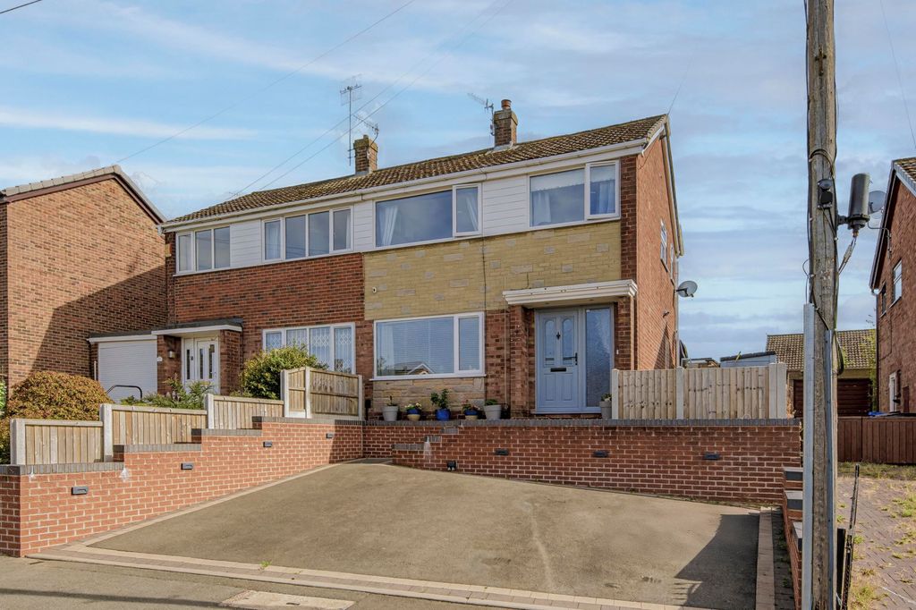 Property photo 1 of 24