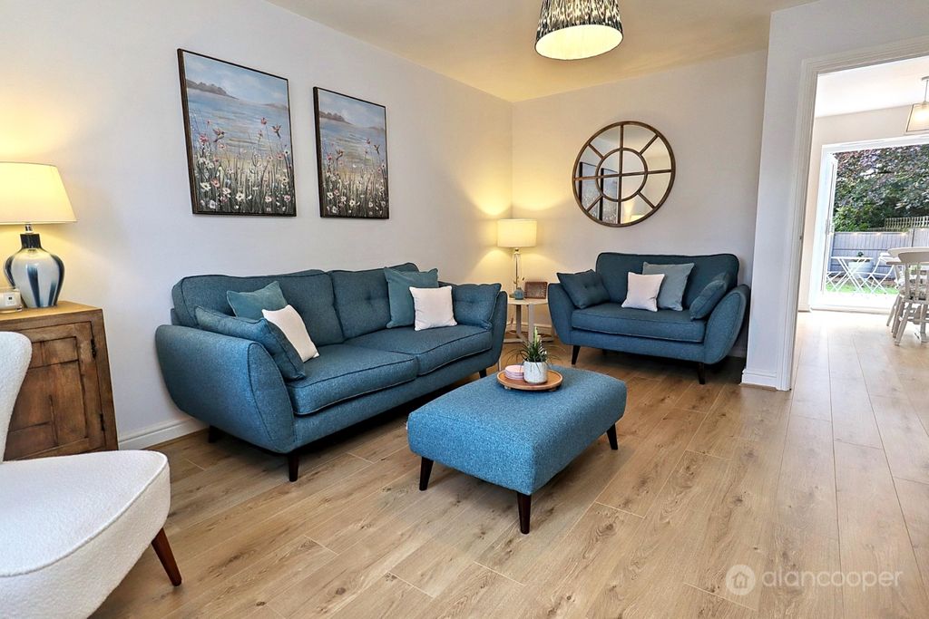 Property photo 2 of 31 5564163