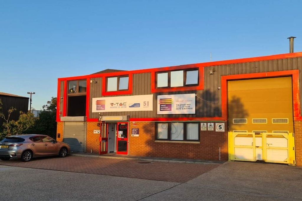 Property photo 1 of 7