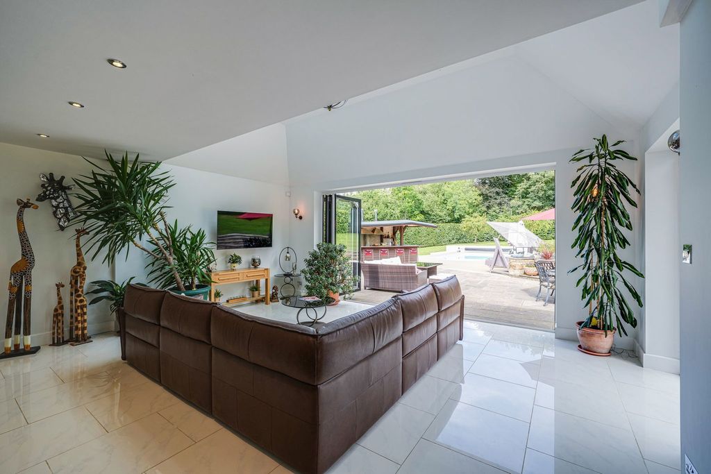Additional image 17 of 6 bed detached house for saleSaint Hill Road, East Grinstead RH19