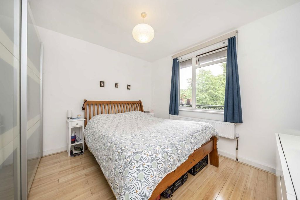 Property photo 3 of 5