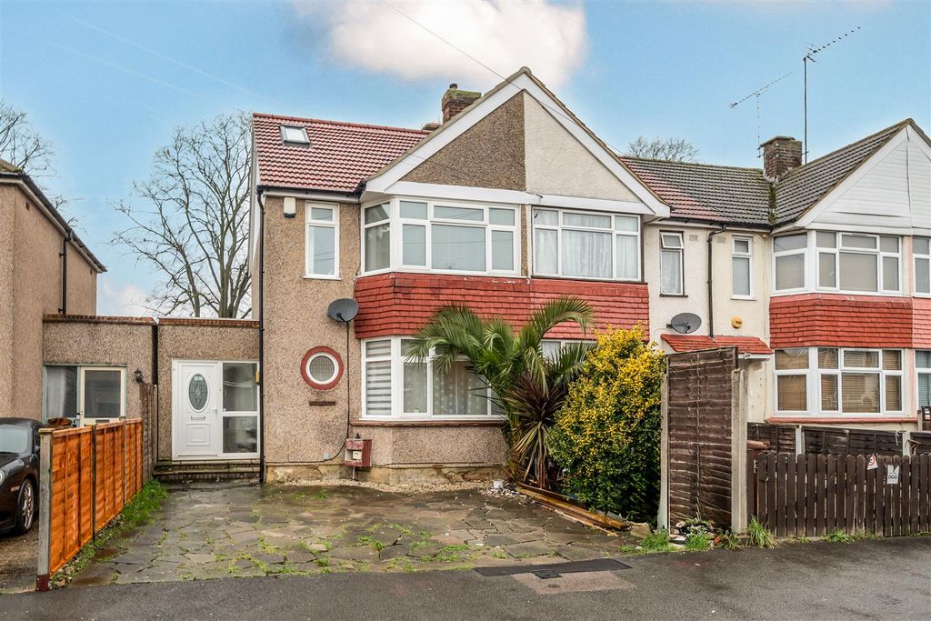 Property photo 3 of 24