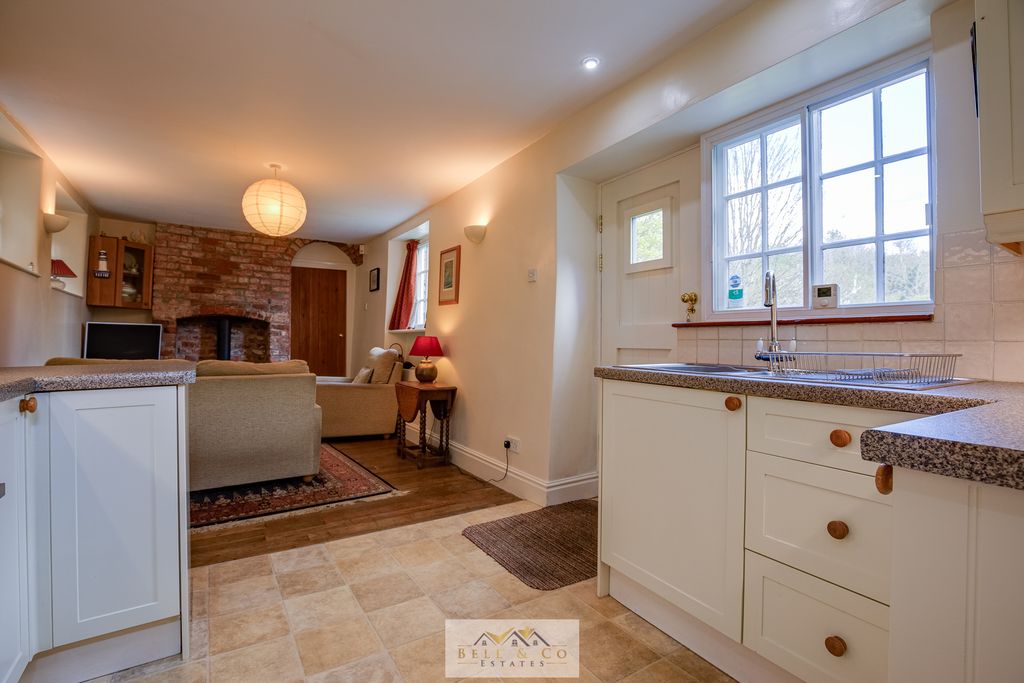 Property photo 3 of 29