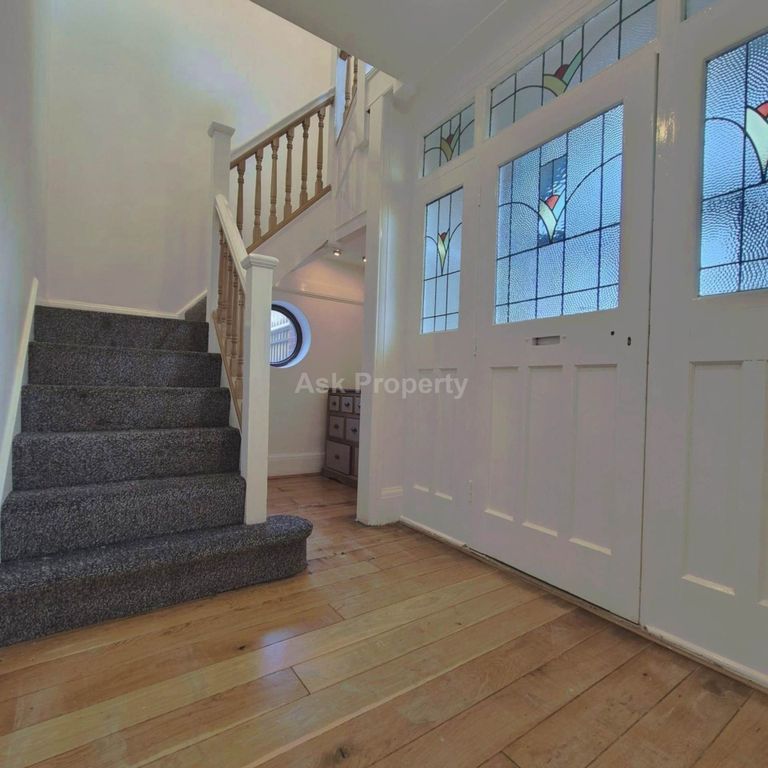 Property photo 3 of 51