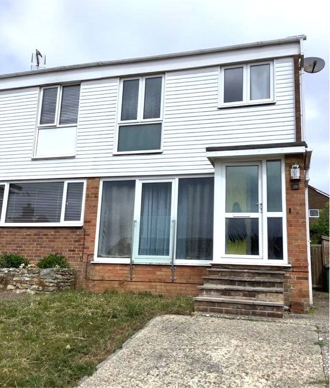 Property photo 1 of 7 External