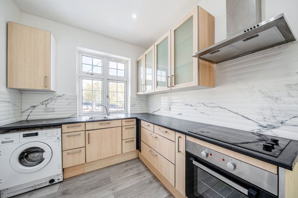 Property photo 2 of 5 Picture No. 06