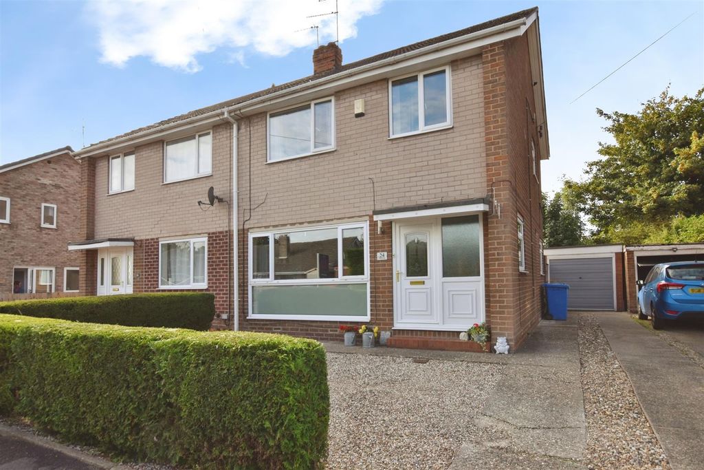 Property photo 1 of 27