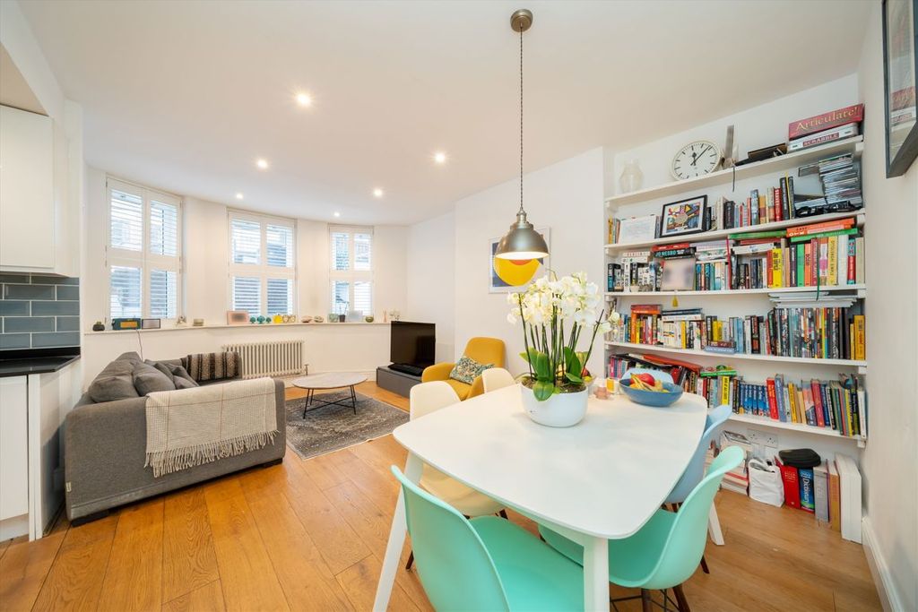 Property photo 2 of 6