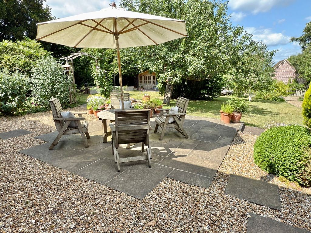 Property photo 2 of 22
