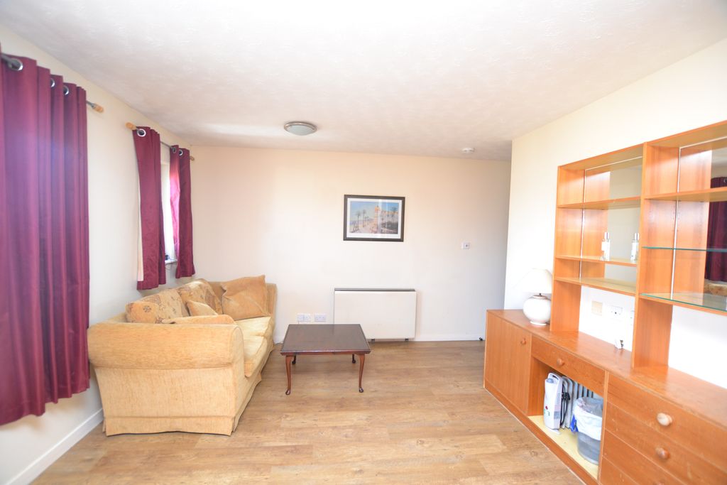 Property photo 3 of 4