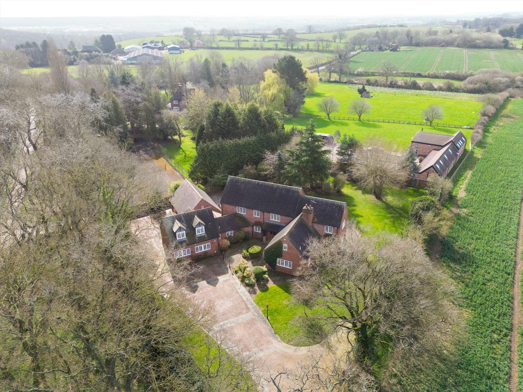 Property photo 2 of 24 Image