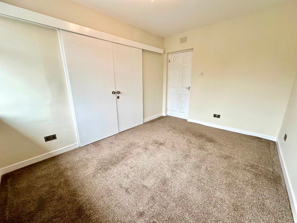 Additional image 5 of 3 bed flat to rentBankholm Place, Busby, Glasgow G76