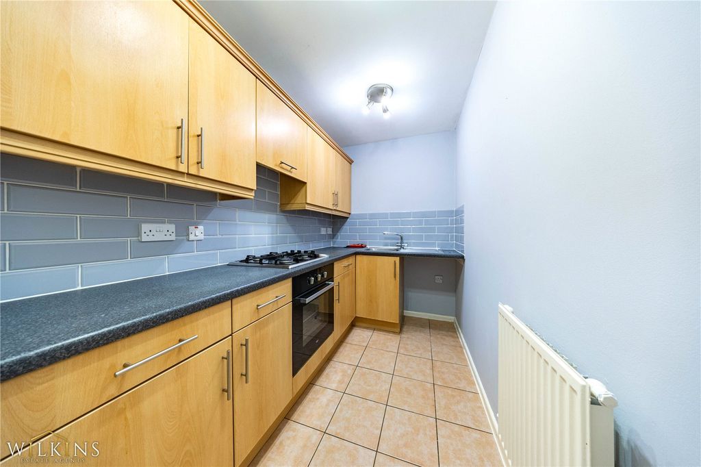 Property photo 2 of 15 Picture No. 18