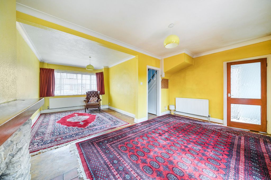 Property photo 3 of 20 1305845-1-6846Fcd...