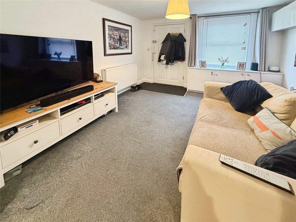 Property photo 2 of 9 Picture No. 14