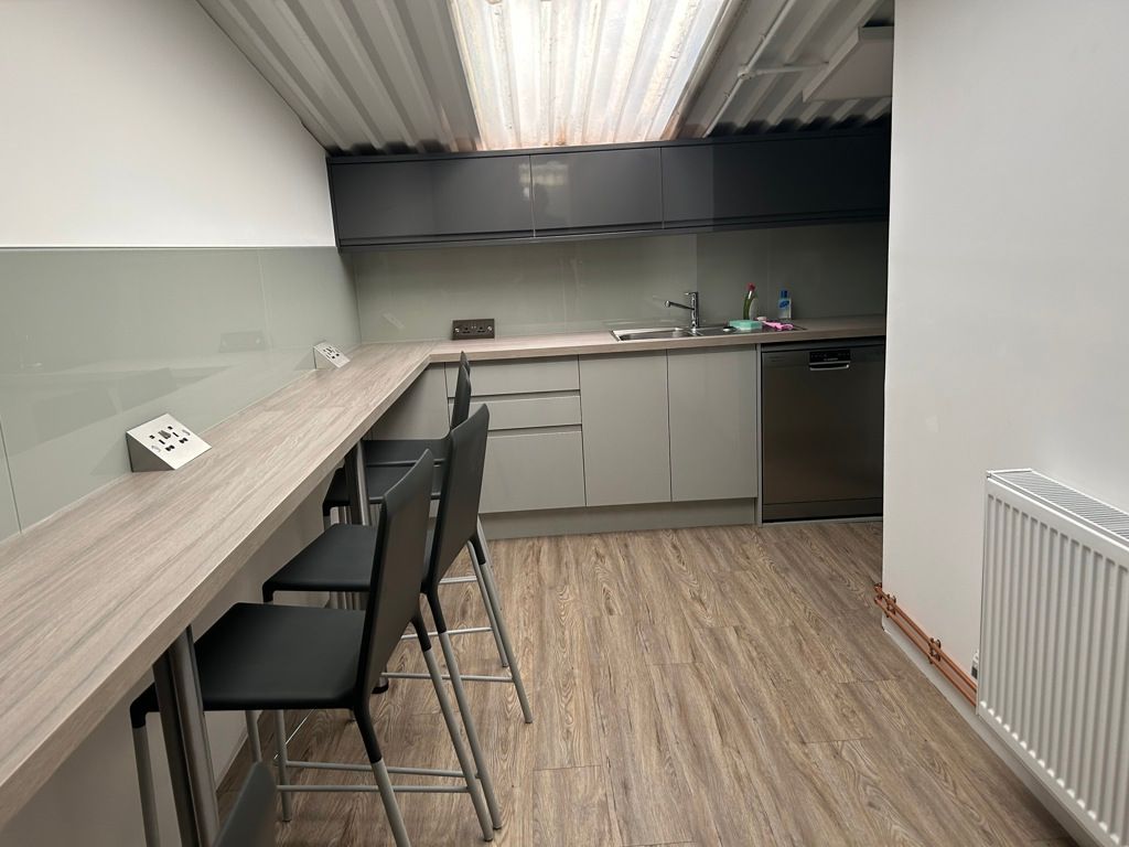 Property photo 3 of 13 Photo 3