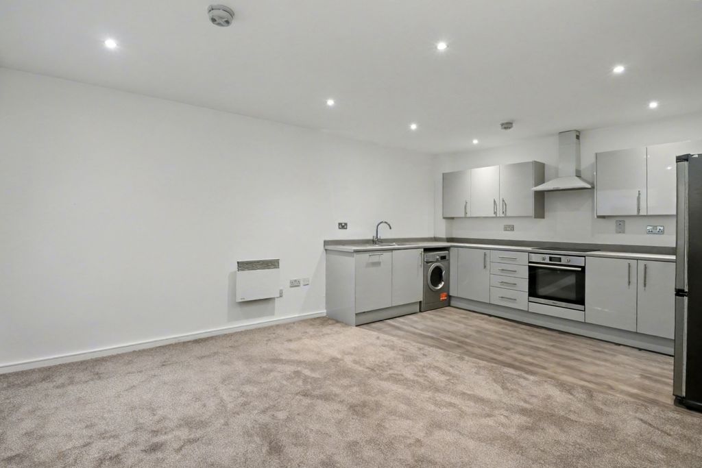 Property photo 3 of 11 Img_5228