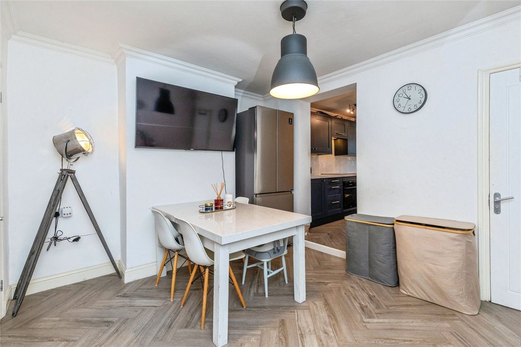 Property photo 3 of 19 Picture No. 01