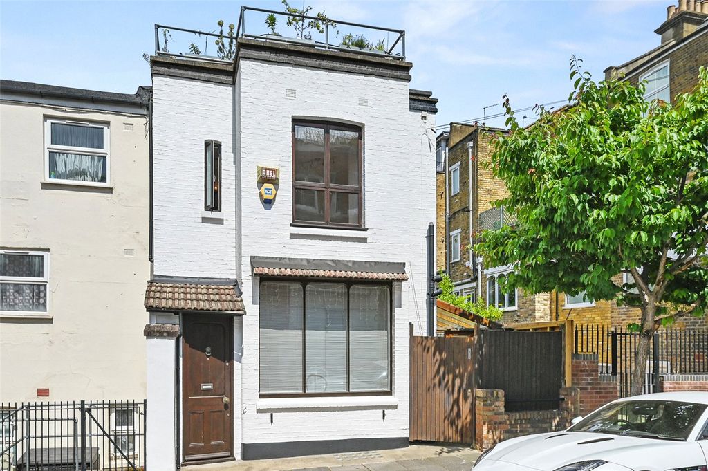 Property photo 2 of 13 Picture No. 15