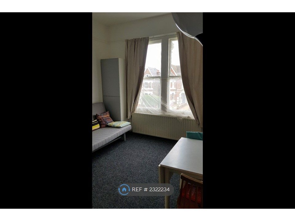 Property photo 3 of 5