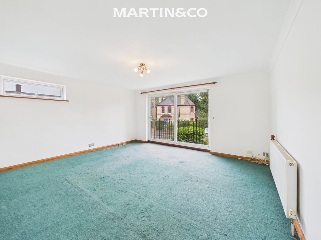 Property photo 3 of 13