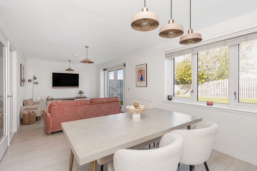 Property photo 3 of 21 Property Image 3