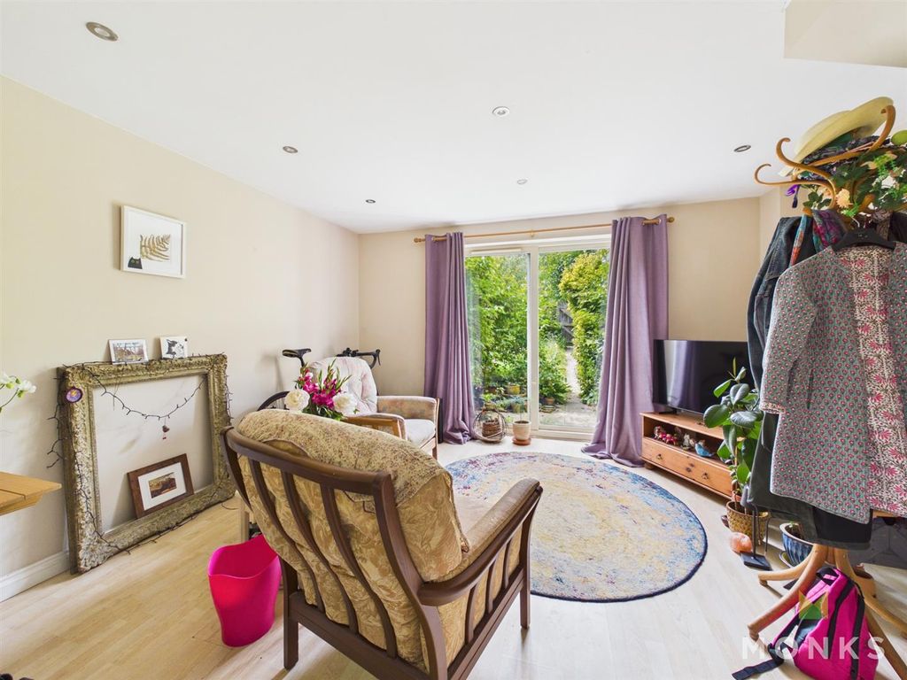 Property photo 2 of 8 d4cd5F78A52743498F84F930E74d2d2c_100_Cam01420G0-Pr