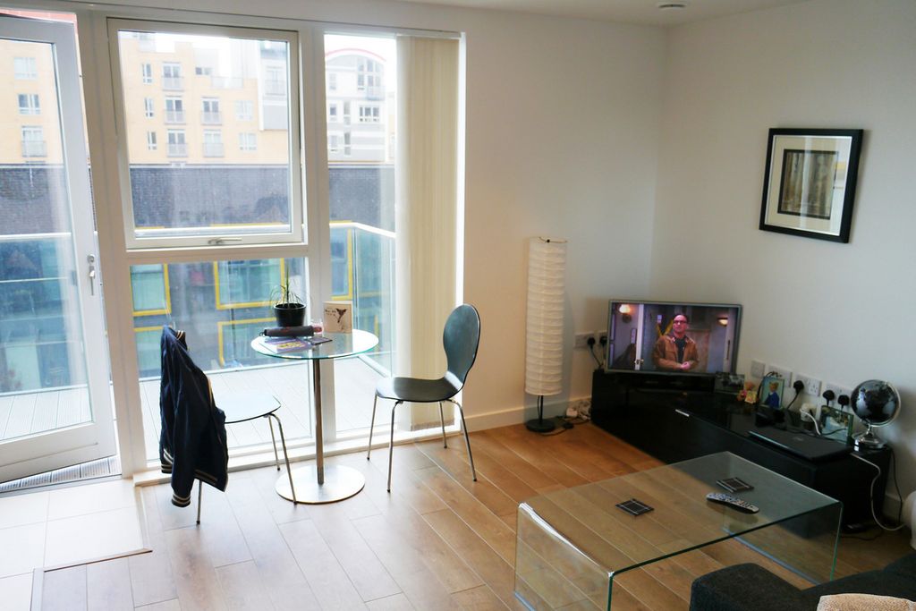 Property photo 3 of 11