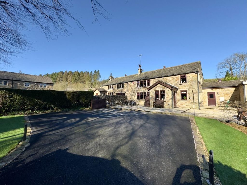 Property photo 1 of 44 Image00001.Jpeg