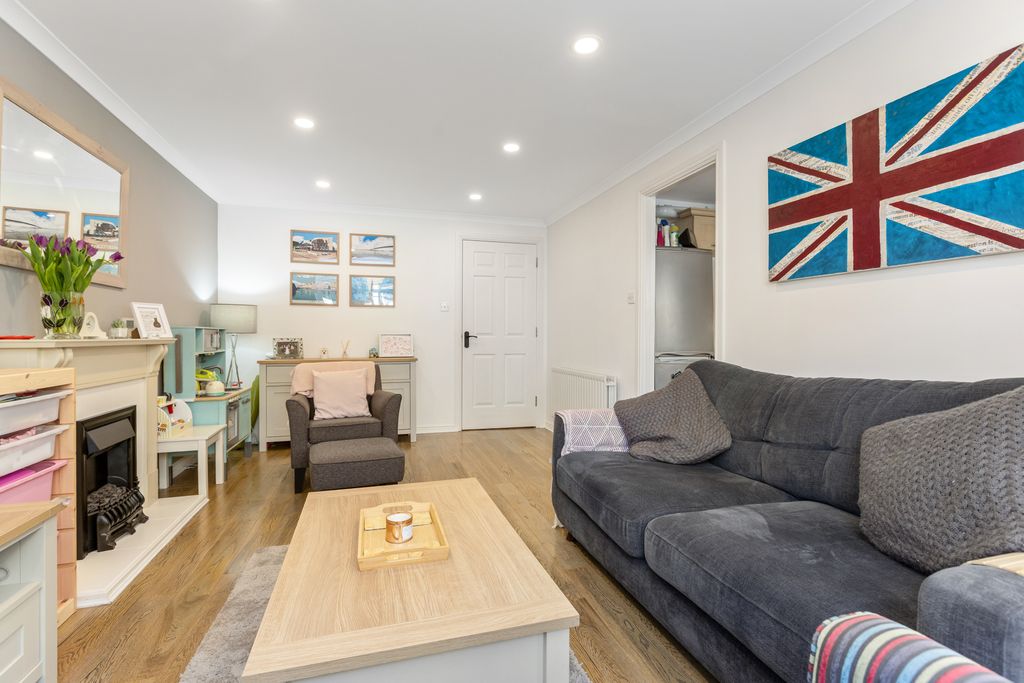 Property photo 3 of 18 Property Image 5