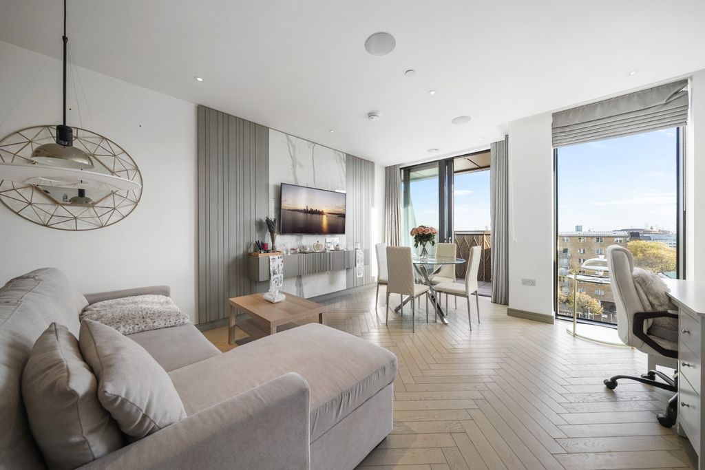 Property photo 1 of 13 4577820