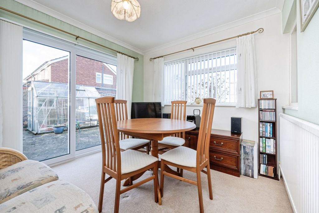 Property photo 3 of 28 Pbox-Img.Jpg