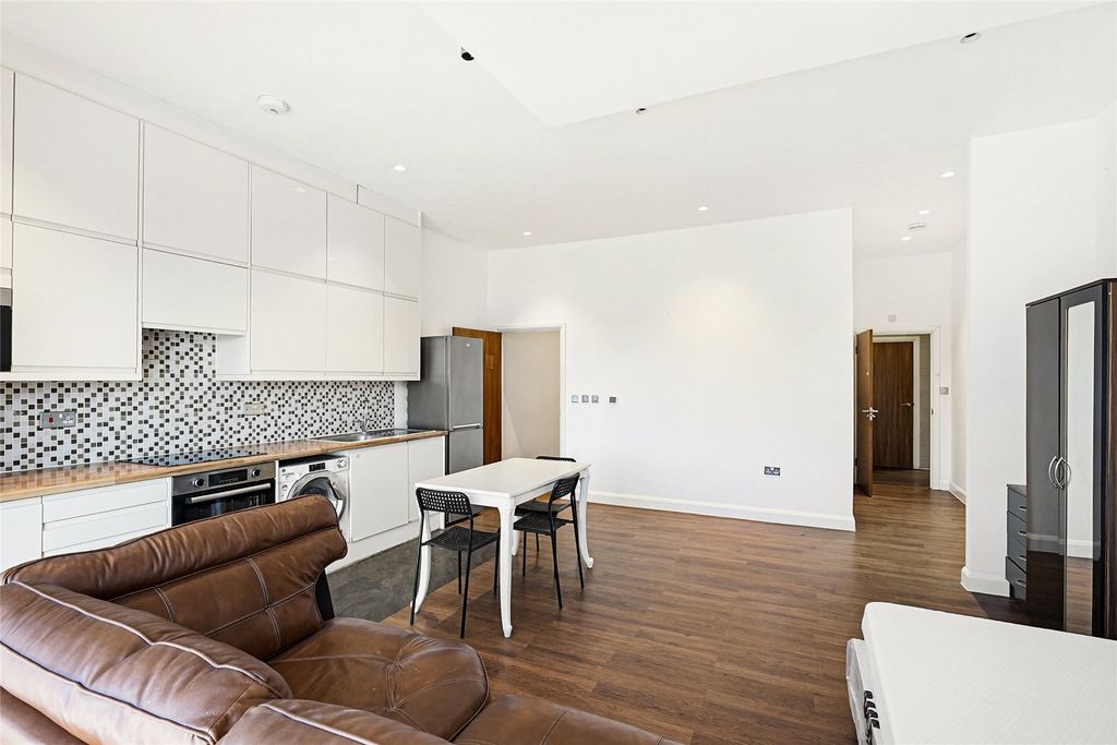 Property photo 1 of 8 Picture No. 08