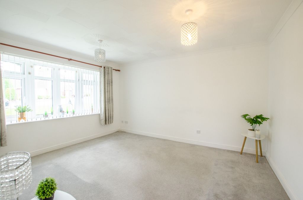 Property photo 3 of 11 8 Wingfield Tps Bodmin 01208 74182-05