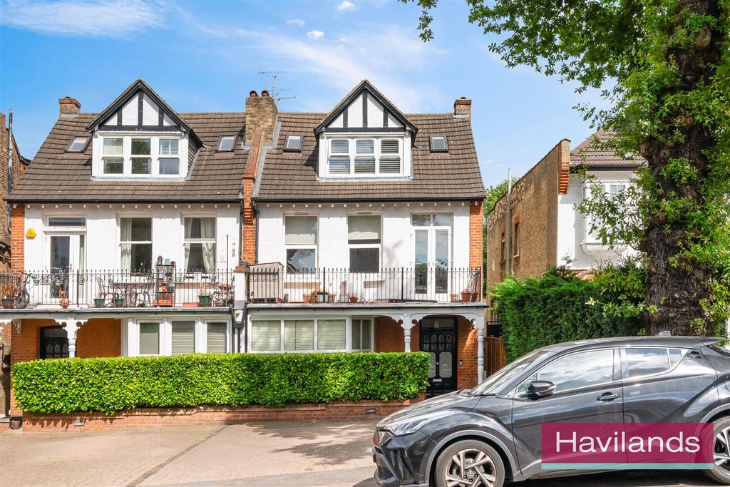 Property photo 1 of 24 Eversley Park Road-1.Jpg