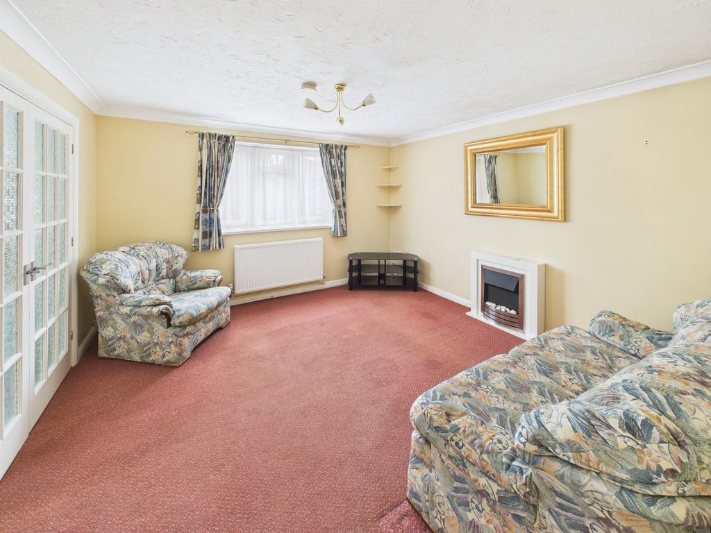 Property photo 3 of 12 Gallery