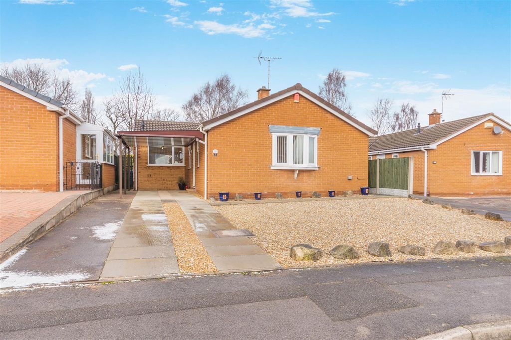 Property photo 1 of 26 8673956-Exterior08.Jpg