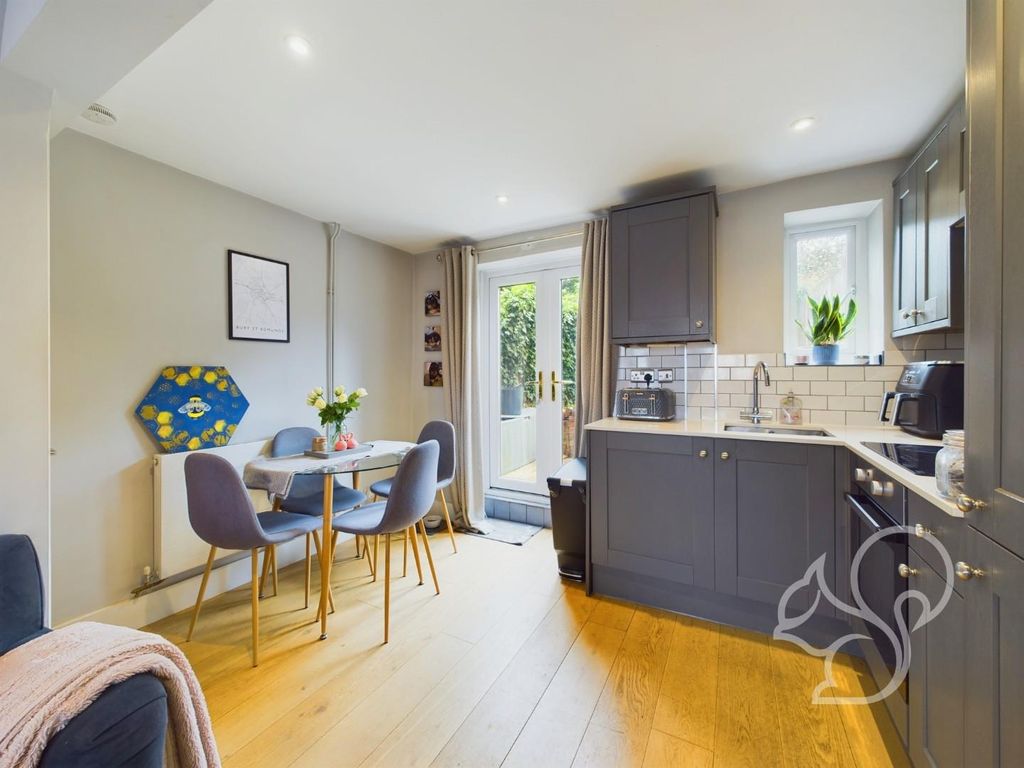 Property photo 3 of 11 Cam01254G0-Pr0198-Still011.Jpg