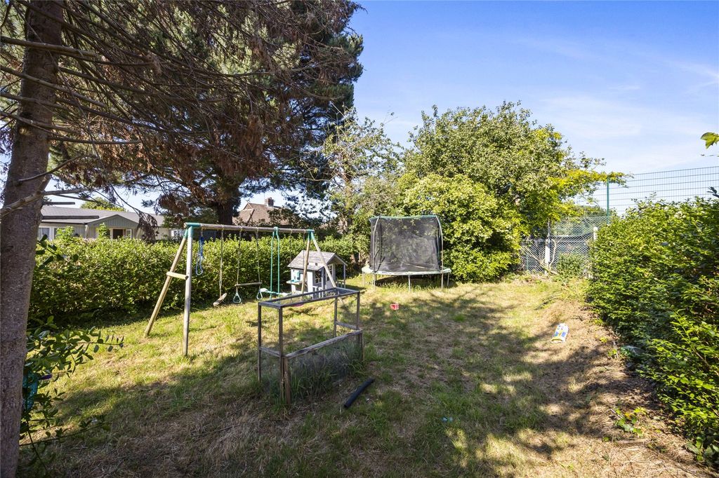 Property photo 2 of 21 Picture No. 06